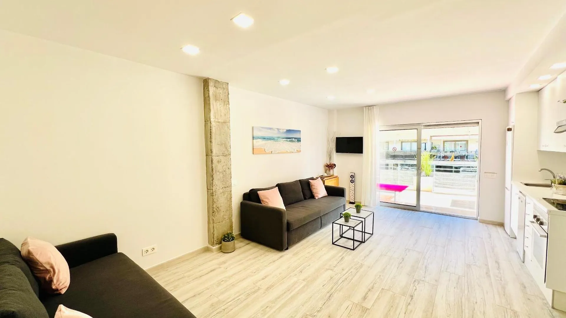 Apartamento Salvis Terraza Y Piscina 普拉加德阿罗 0*,